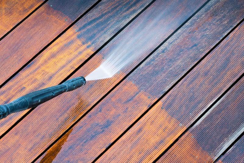How To Optimize Your Outdoor Deck Space