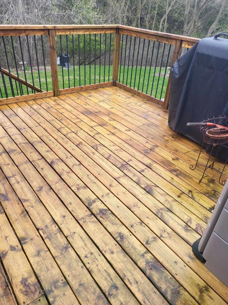 Deck and Concrete Cleaning in Peterborough, ON